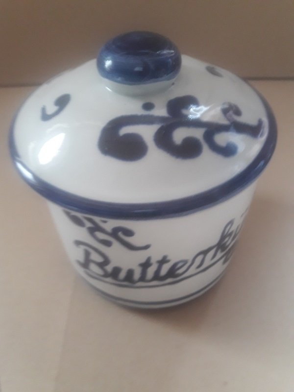 Butterkühler aus Keramik grau-blau hergestellt in Deutschland